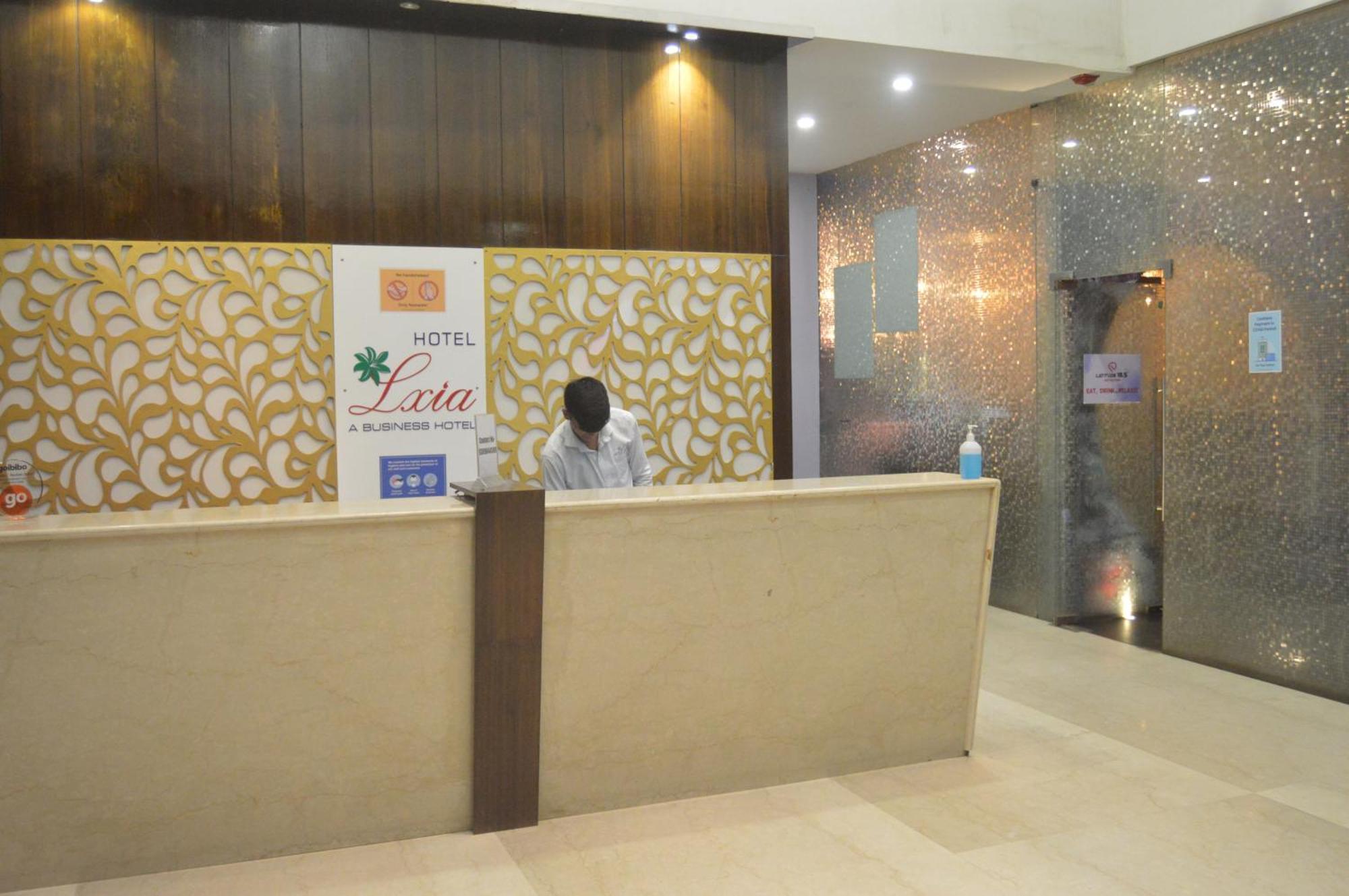 Hotel Lxia Hinjewadi - Indian Nationals Only Pimpri-Chinchwad Exterior foto